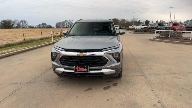 new 2025 Chevrolet TrailBlazer car, priced at $27,131