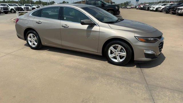 used 2022 Chevrolet Malibu car, priced at $19,324