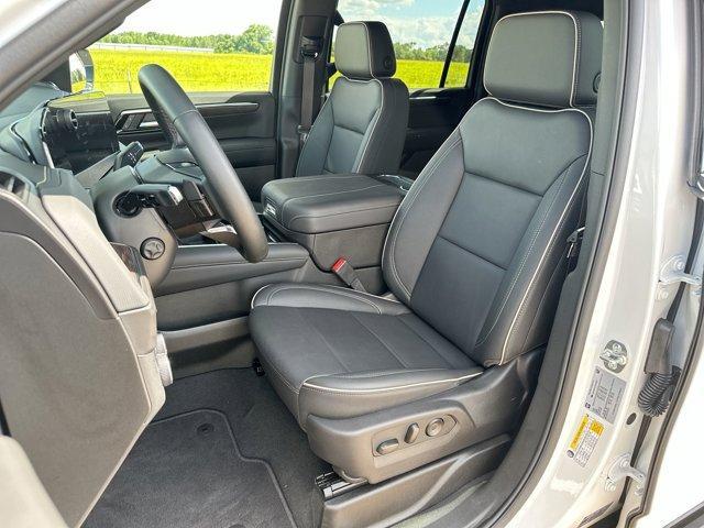 new 2025 Chevrolet Suburban car, priced at $77,995
