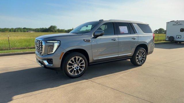 used 2025 GMC Yukon car, priced at $94,995