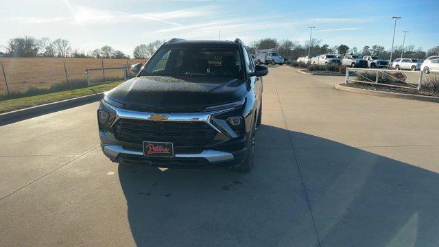 new 2025 Chevrolet TrailBlazer car, priced at $27,131