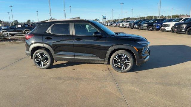 new 2025 Chevrolet TrailBlazer car, priced at $27,131