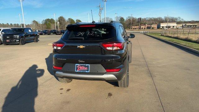 new 2025 Chevrolet TrailBlazer car, priced at $27,131