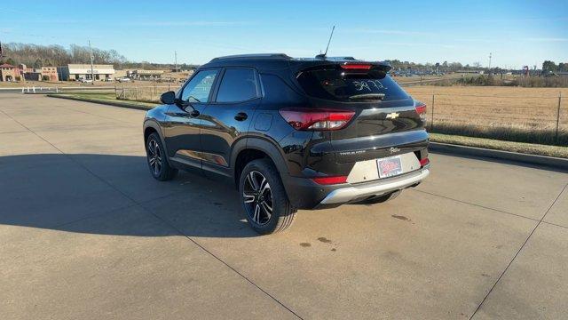 new 2025 Chevrolet TrailBlazer car, priced at $27,131