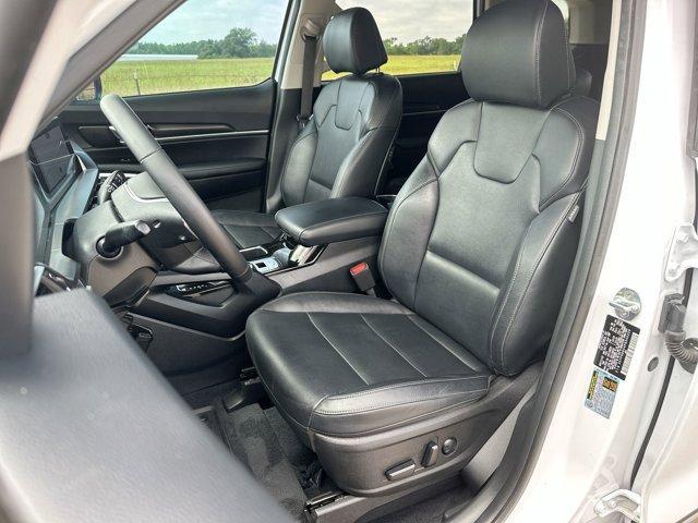 used 2023 Kia Telluride car, priced at $36,769