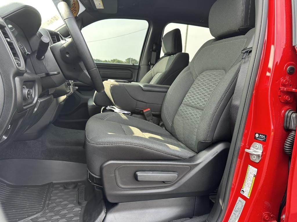 new 2025 Ram 1500 car, priced at $52,883
