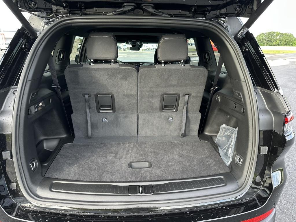 new 2025 Jeep Grand Cherokee L car, priced at $41,085