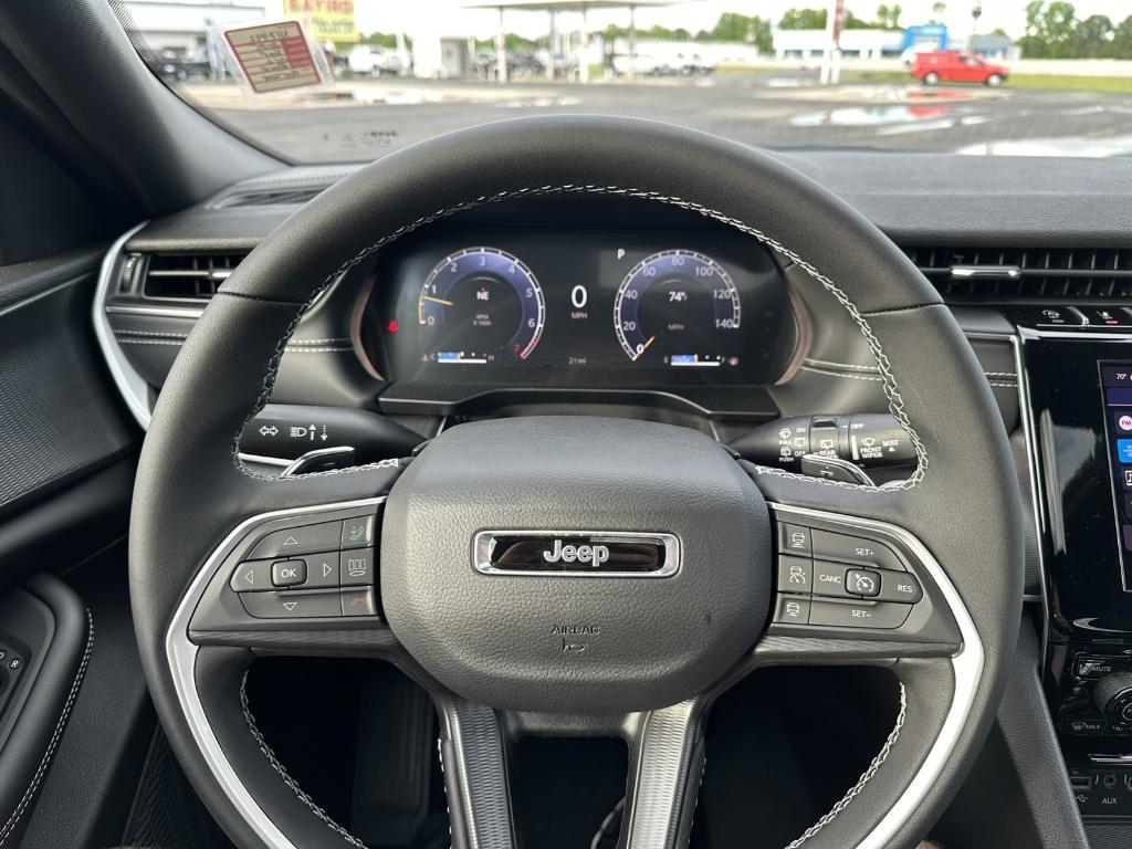 new 2025 Jeep Grand Cherokee L car, priced at $41,085