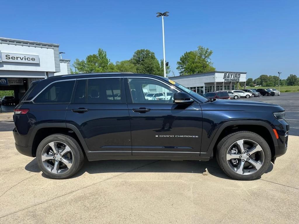 new 2022 Jeep Grand Cherokee 4xe car, priced at $38,668