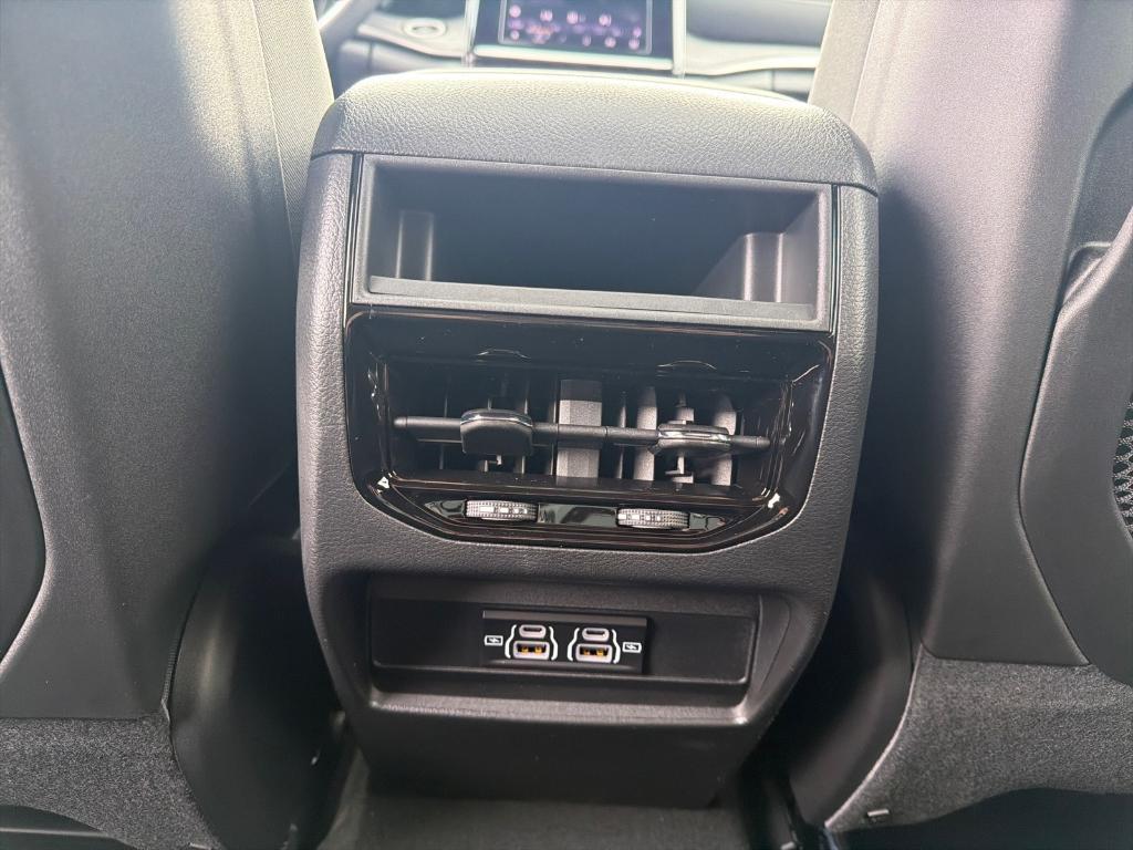 new 2025 Jeep Grand Cherokee car, priced at $36,047