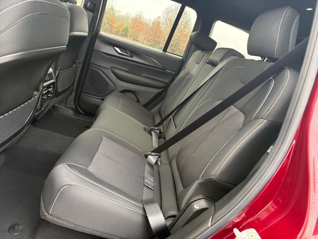 new 2025 Jeep Grand Cherokee car, priced at $36,047