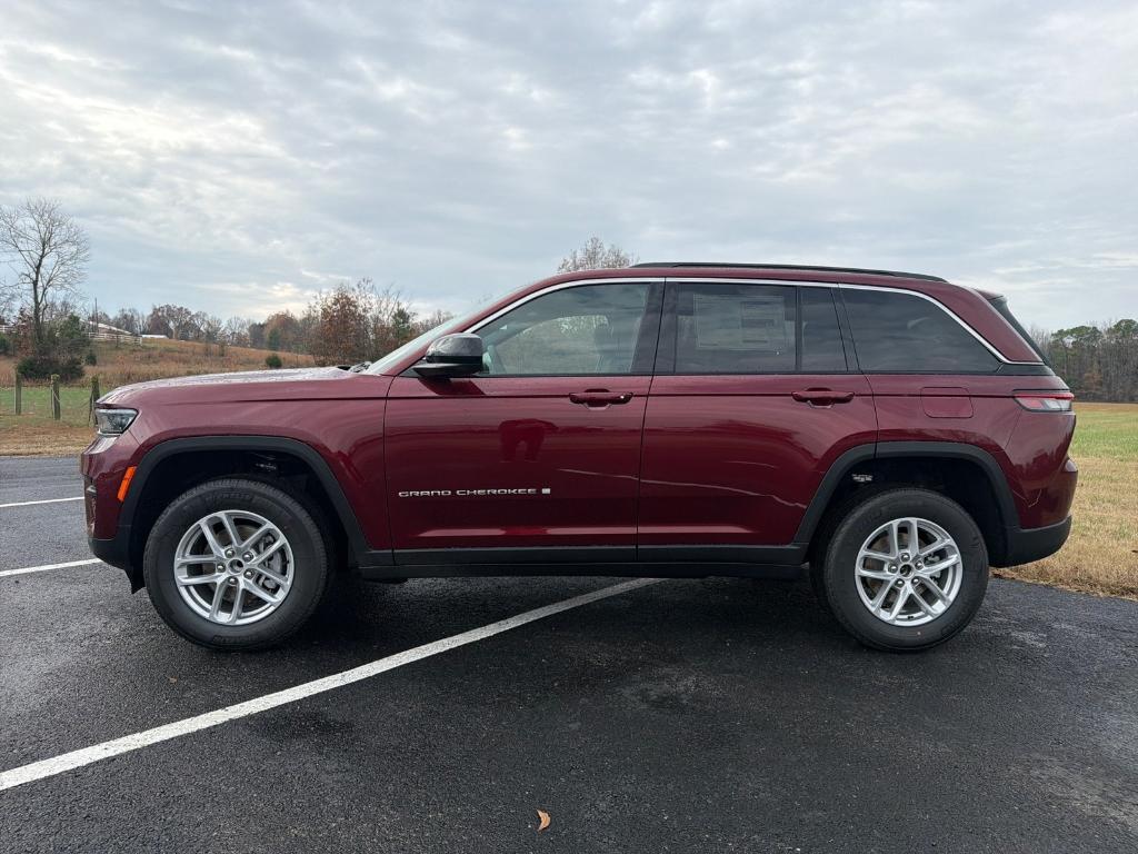 new 2025 Jeep Grand Cherokee car, priced at $36,047