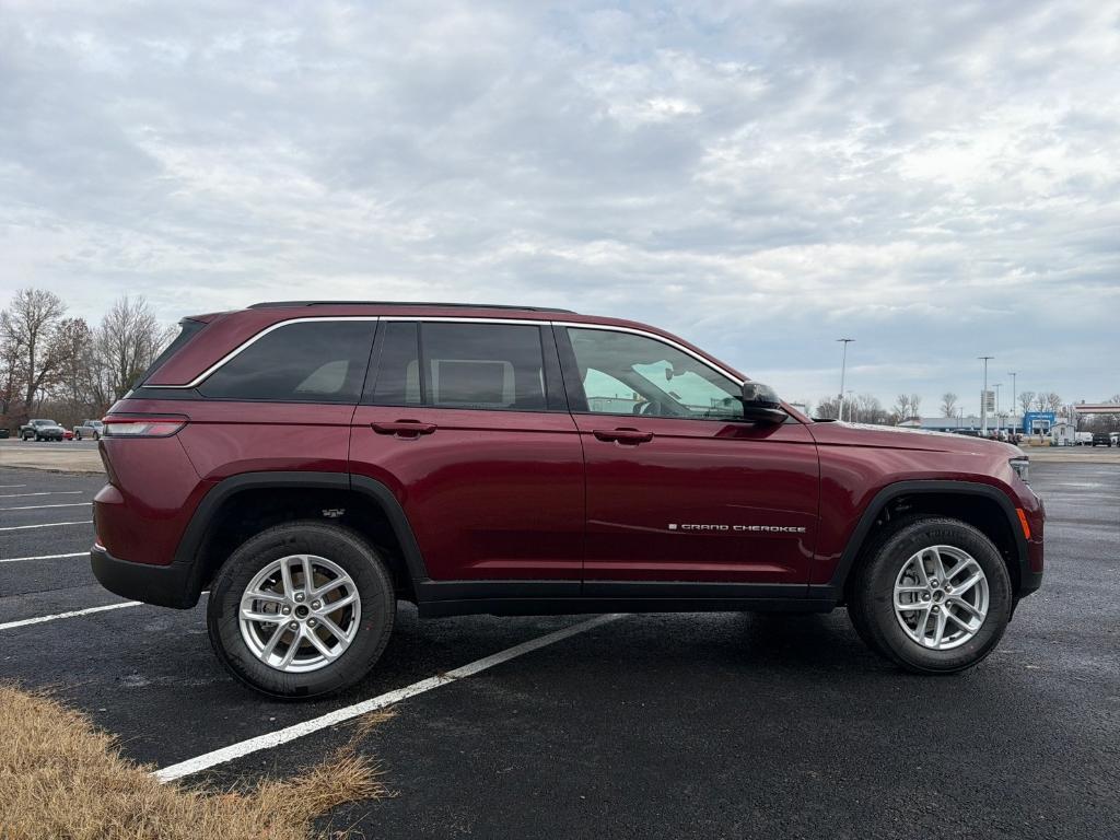new 2025 Jeep Grand Cherokee car, priced at $36,047