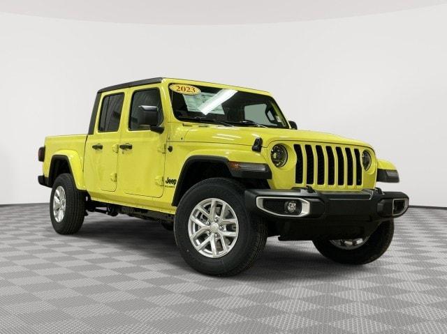 new 2023 Jeep Gladiator car, priced at $49,548