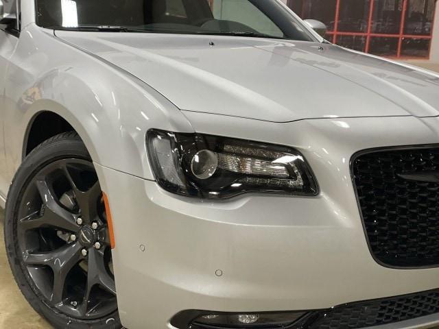 new 2023 Chrysler 300 car, priced at $40,397