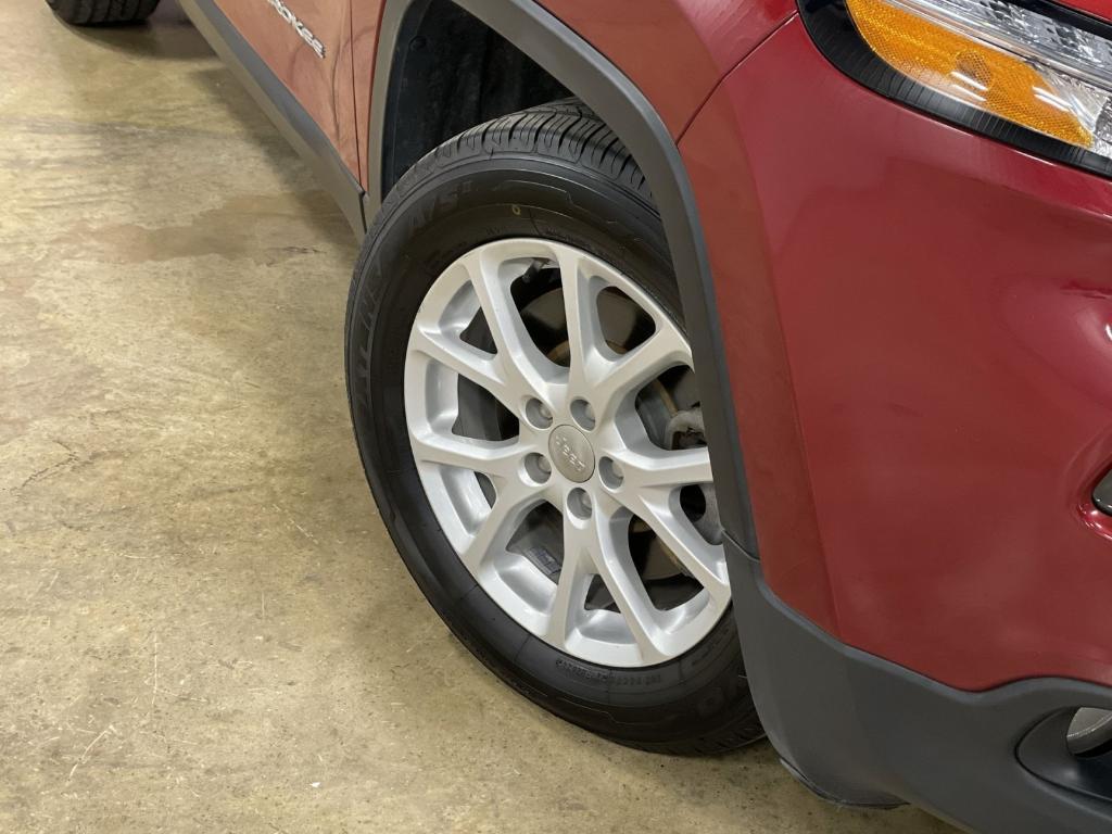 used 2017 Jeep Cherokee car, priced at $16,169