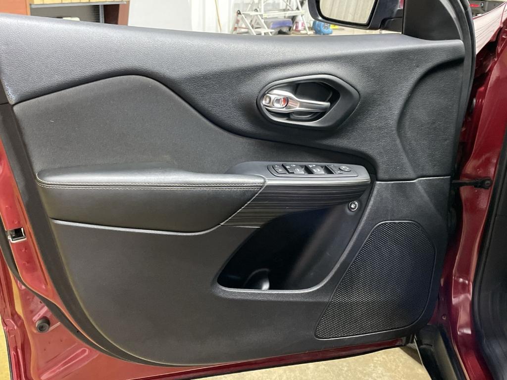 used 2017 Jeep Cherokee car, priced at $16,169