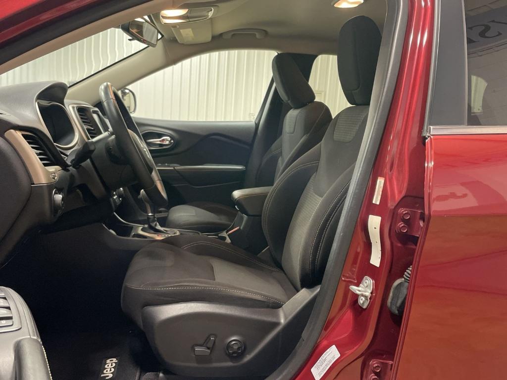 used 2017 Jeep Cherokee car, priced at $16,169