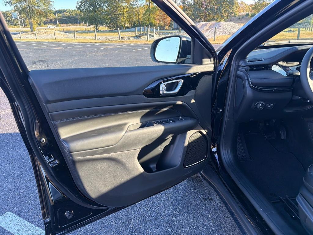 new 2026 Jeep Compass car, priced at $32,910