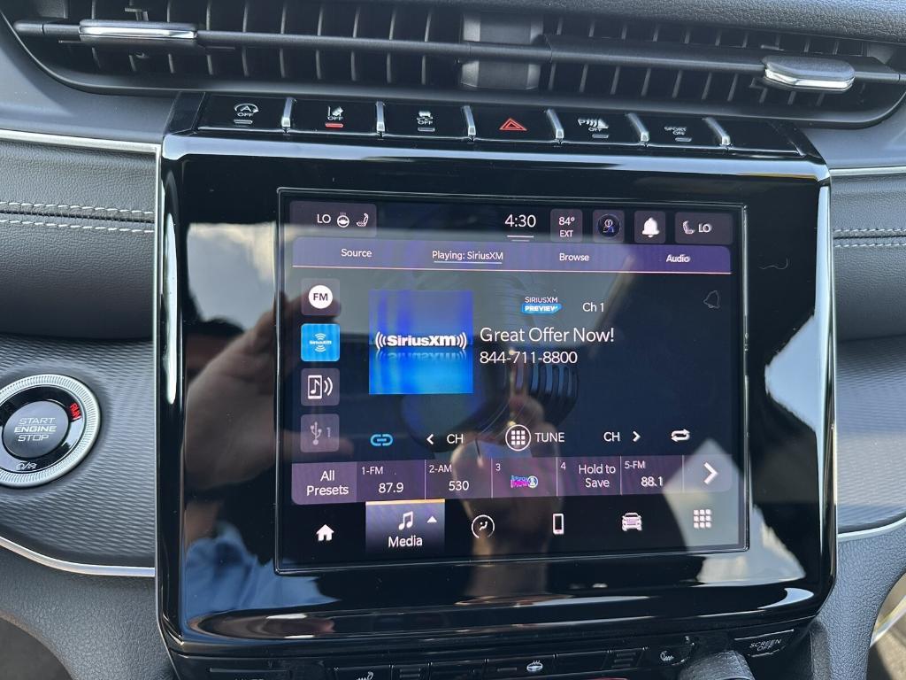 new 2025 Jeep Grand Cherokee car, priced at $40,260