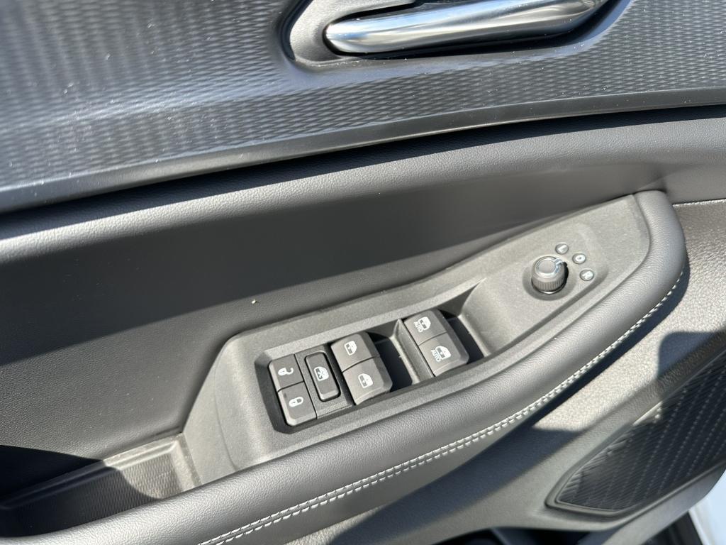 new 2025 Jeep Grand Cherokee car, priced at $40,260