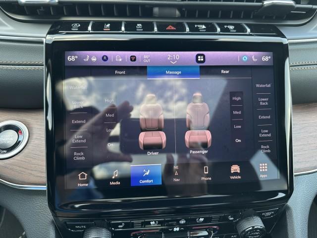 new 2025 Jeep Grand Cherokee car, priced at $59,050