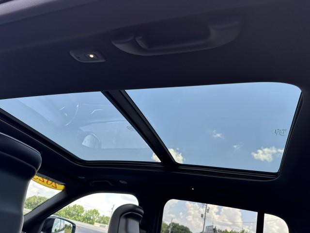 new 2025 Jeep Grand Cherokee car, priced at $59,050