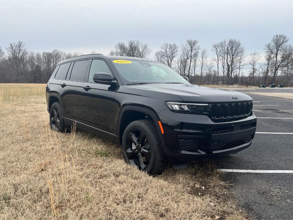 new 2025 Jeep Grand Cherokee L car, priced at $46,175