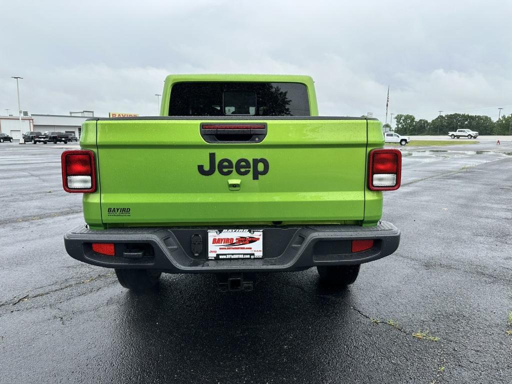 new 2025 Jeep Gladiator car, priced at $51,278