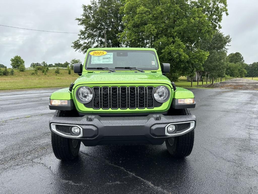 new 2025 Jeep Gladiator car, priced at $50,528