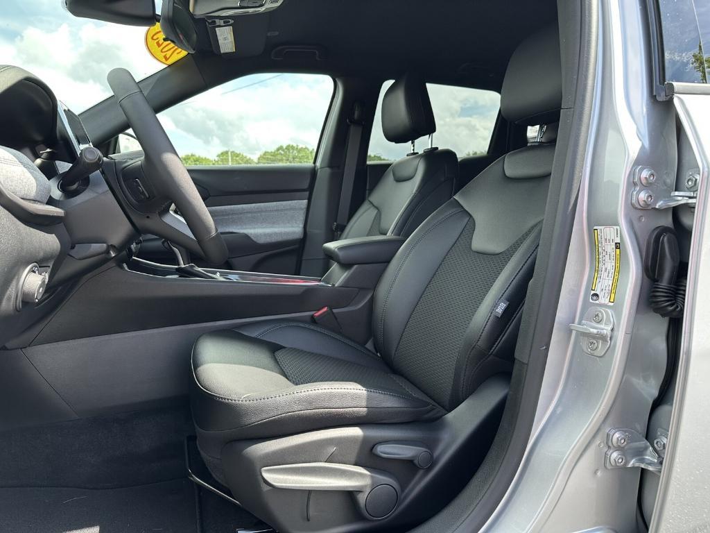 new 2025 Jeep Compass car, priced at $29,463