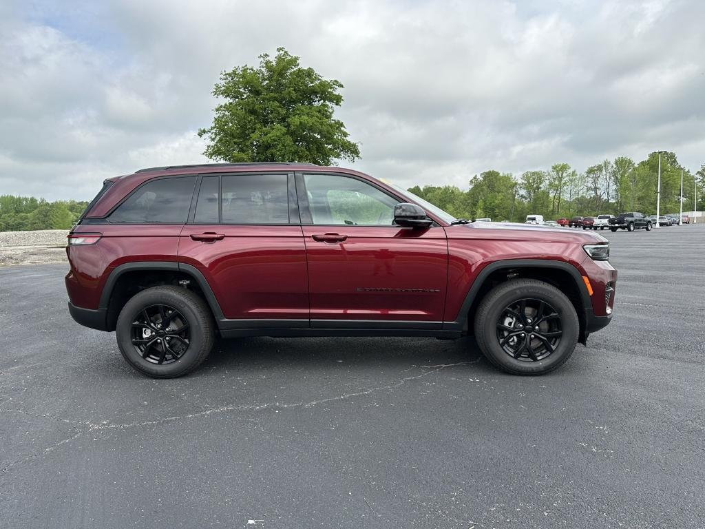 new 2025 Jeep Grand Cherokee car