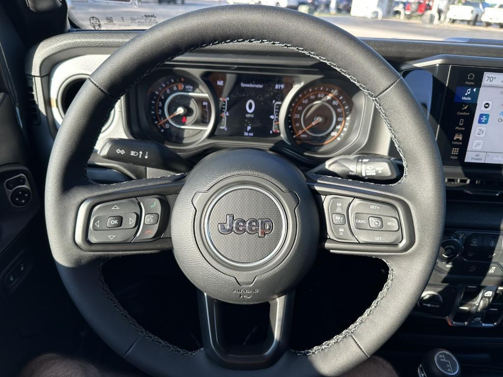 new 2025 Jeep Gladiator car, priced at $48,238
