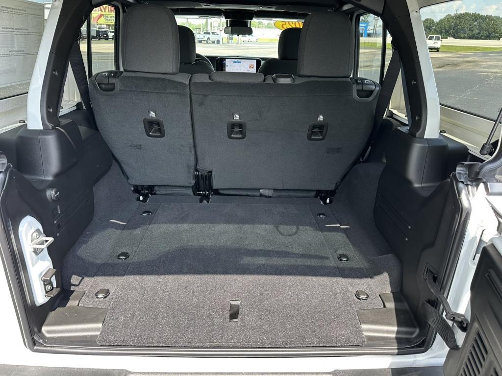 new 2025 Jeep Wrangler car, priced at $44,417