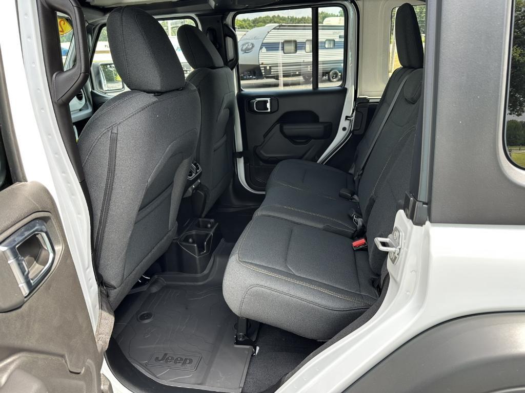 new 2025 Jeep Wrangler car, priced at $44,417
