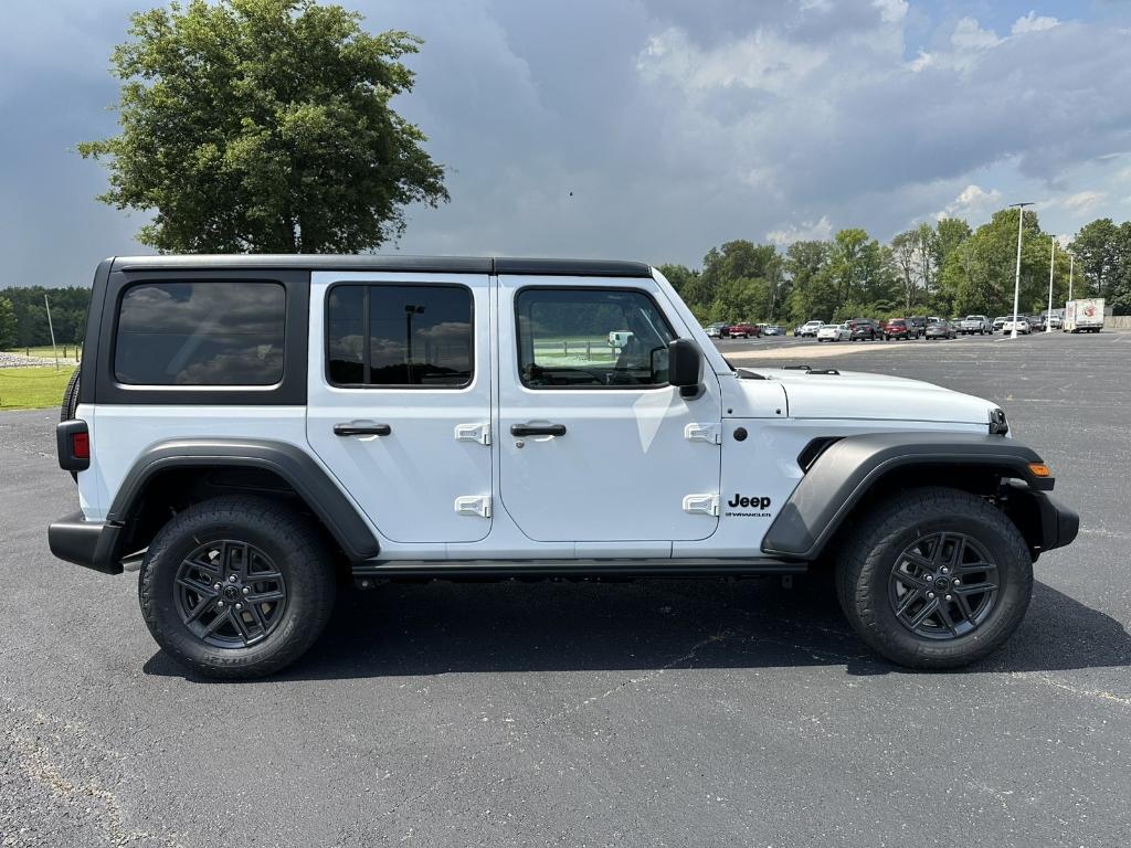 new 2025 Jeep Wrangler car, priced at $44,417