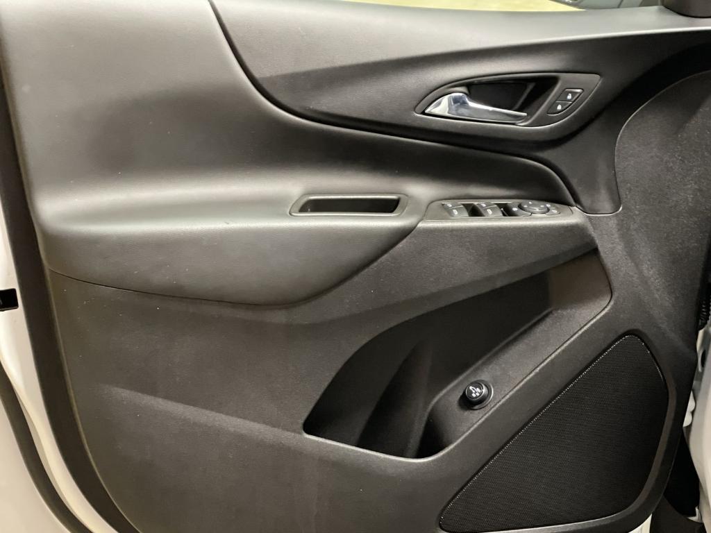 used 2024 Chevrolet Equinox car, priced at $22,984