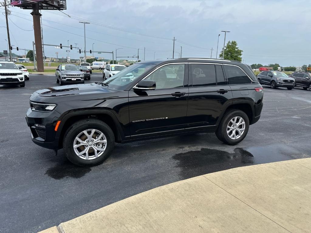 used 2022 Jeep Grand Cherokee car, priced at $34,999