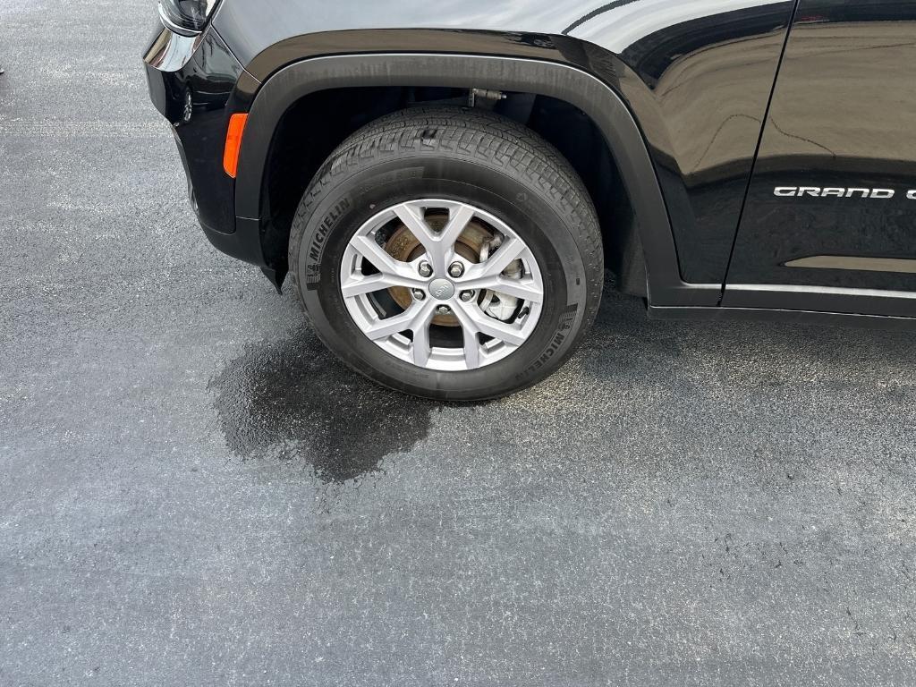 used 2022 Jeep Grand Cherokee car, priced at $34,999