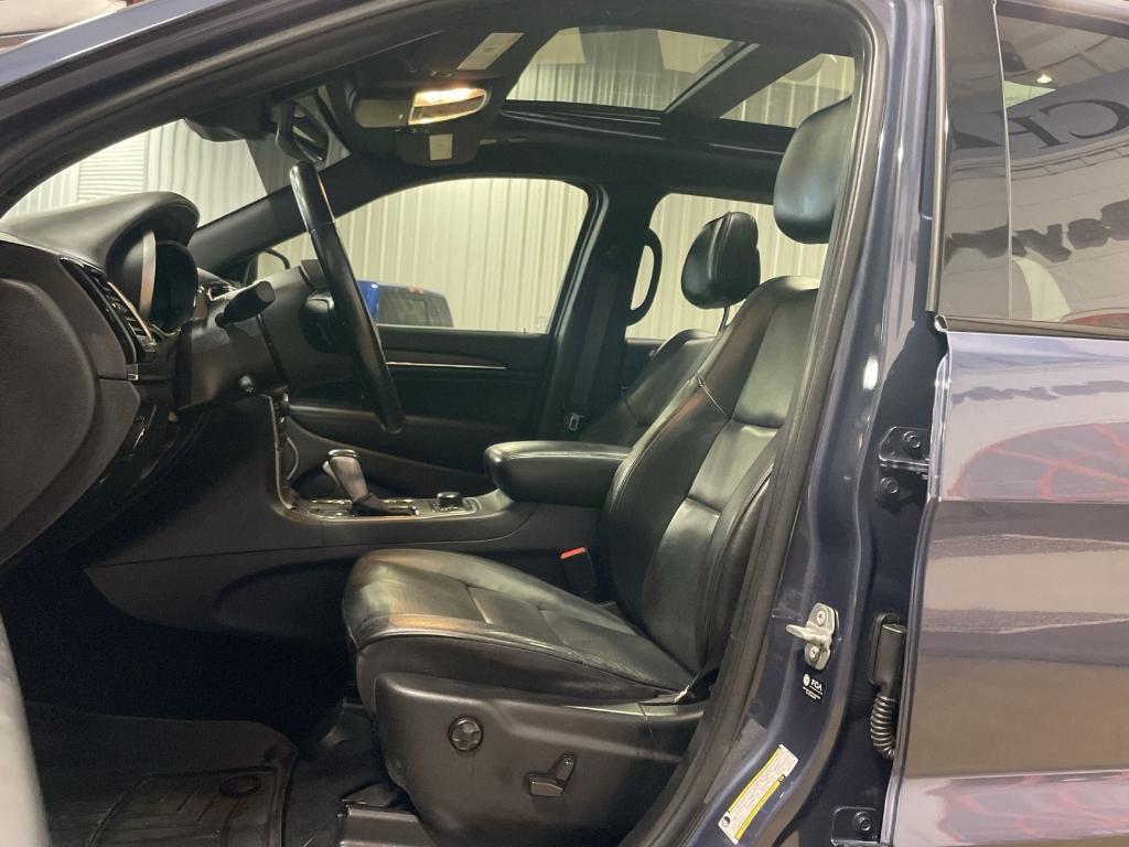 used 2021 Jeep Grand Cherokee car, priced at $32,989