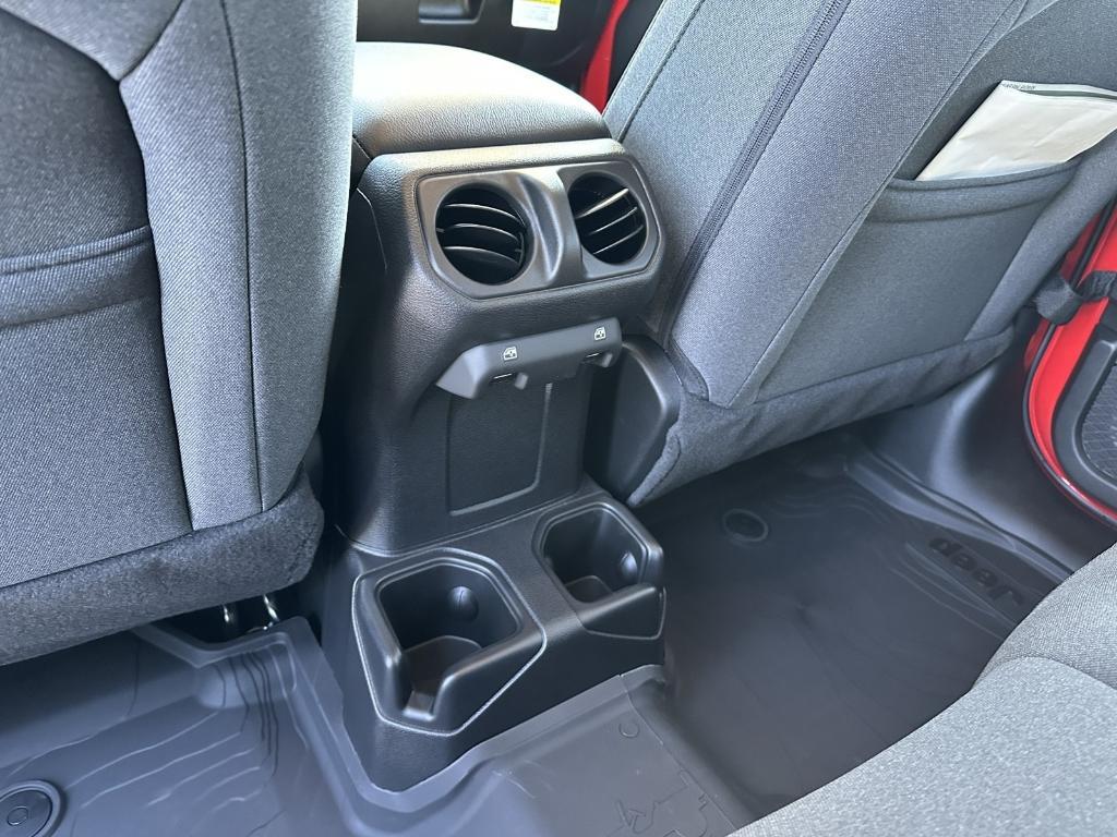 new 2025 Jeep Wrangler car, priced at $51,085