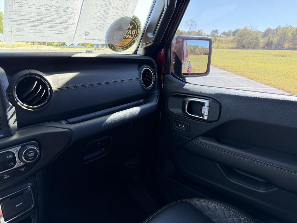 used 2021 Jeep Gladiator car, priced at $35,989