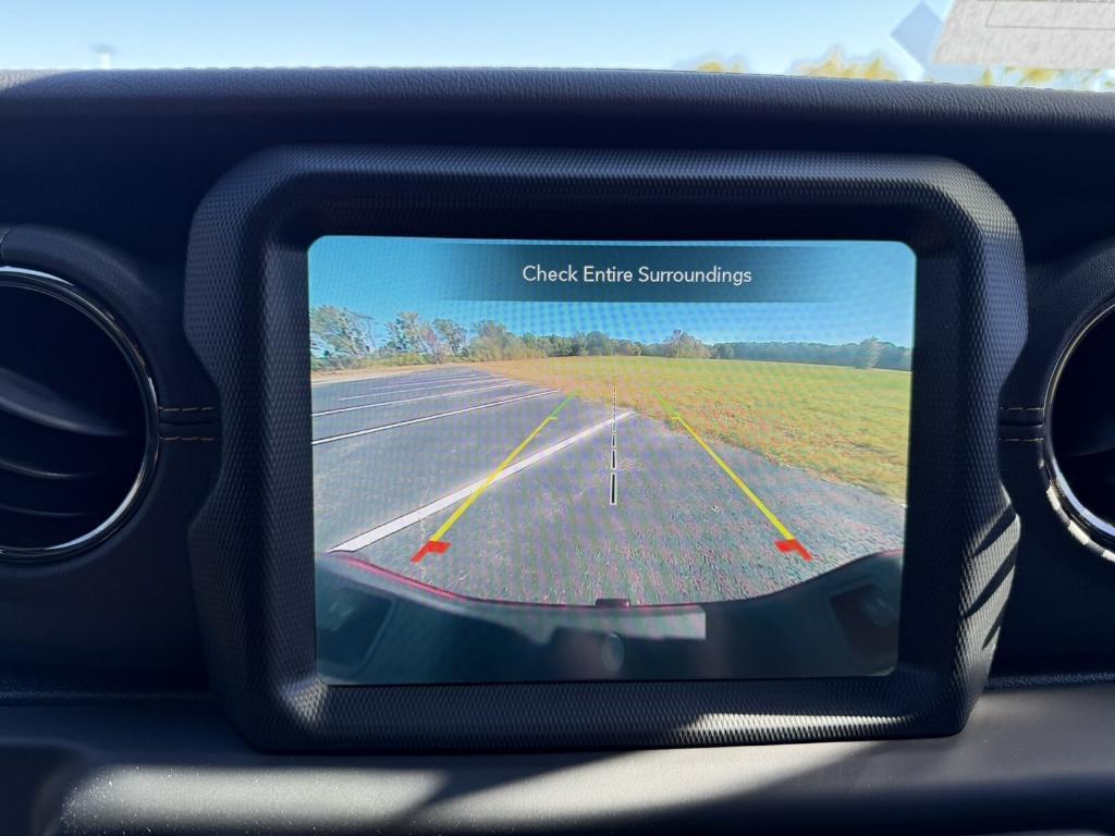 used 2021 Jeep Gladiator car, priced at $35,989