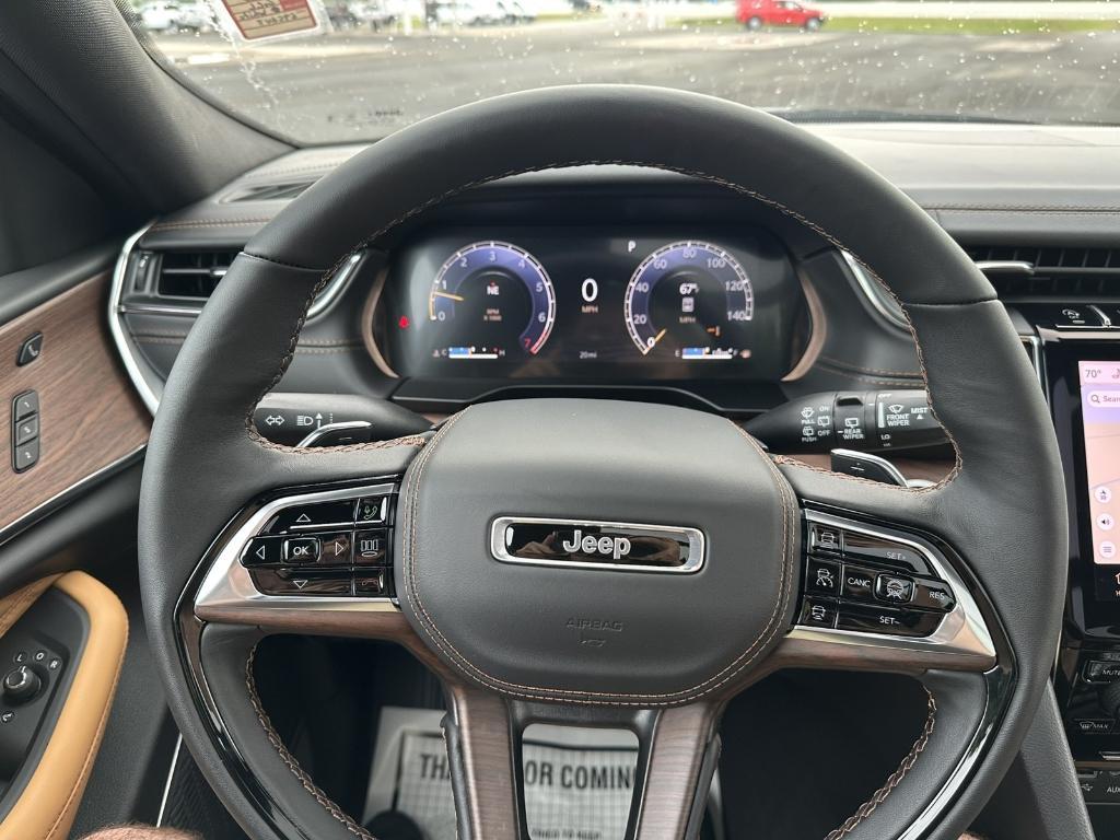 new 2025 Jeep Grand Cherokee car, priced at $56,930