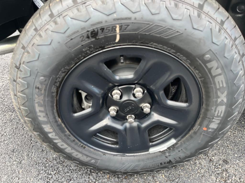 new 2025 Jeep Wrangler car, priced at $38,480