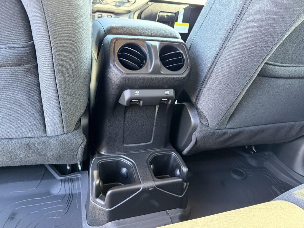 new 2026 Jeep Gladiator car