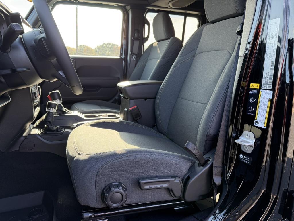 new 2026 Jeep Gladiator car