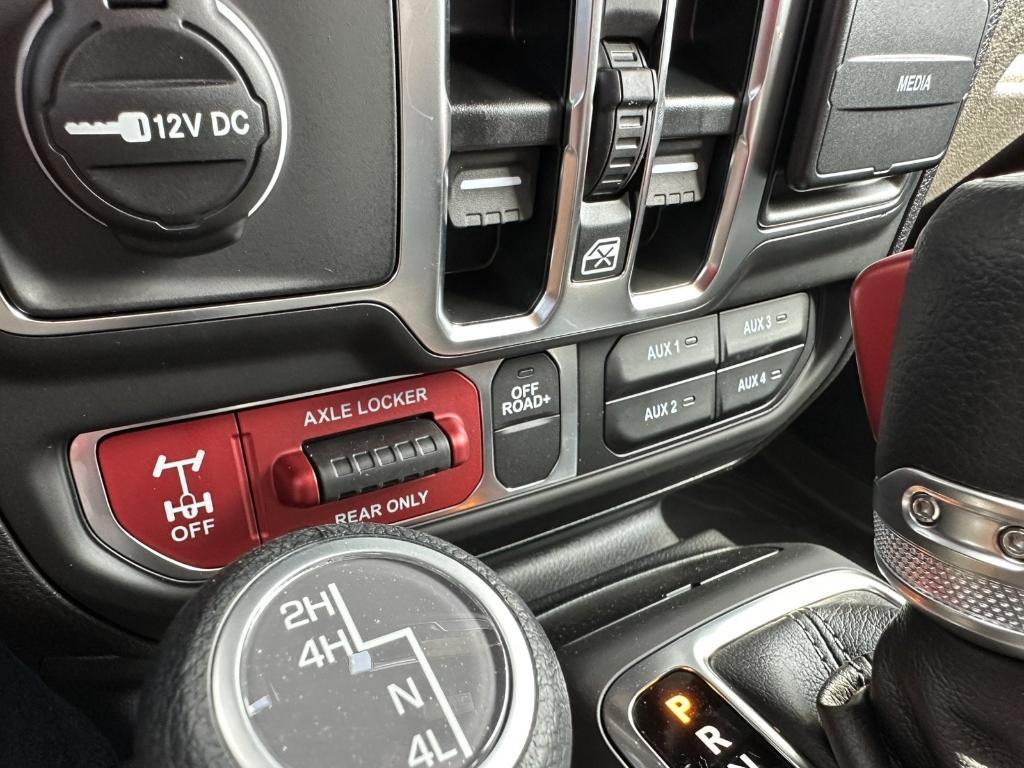 new 2025 Jeep Wrangler car, priced at $54,580