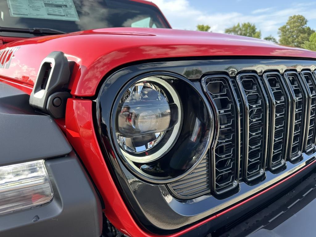 new 2025 Jeep Wrangler car, priced at $54,580