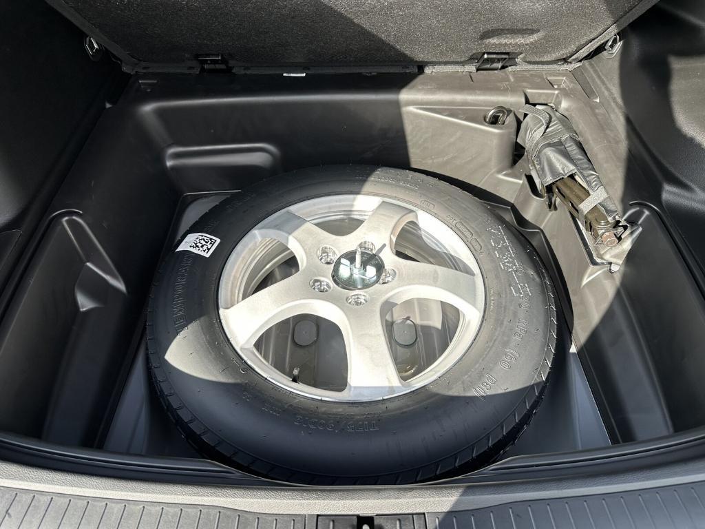new 2025 Jeep Grand Cherokee car, priced at $42,914